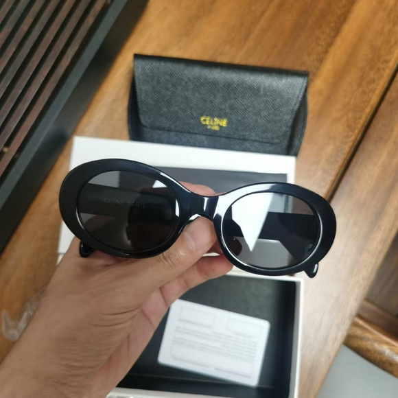 Stylish Celine Women's Sunglasses - Like New! - Picture 1 of 5